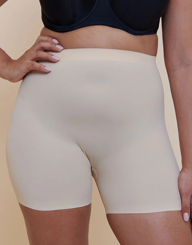 Magic Maxi Sexy Firm Control Short Latte Beige